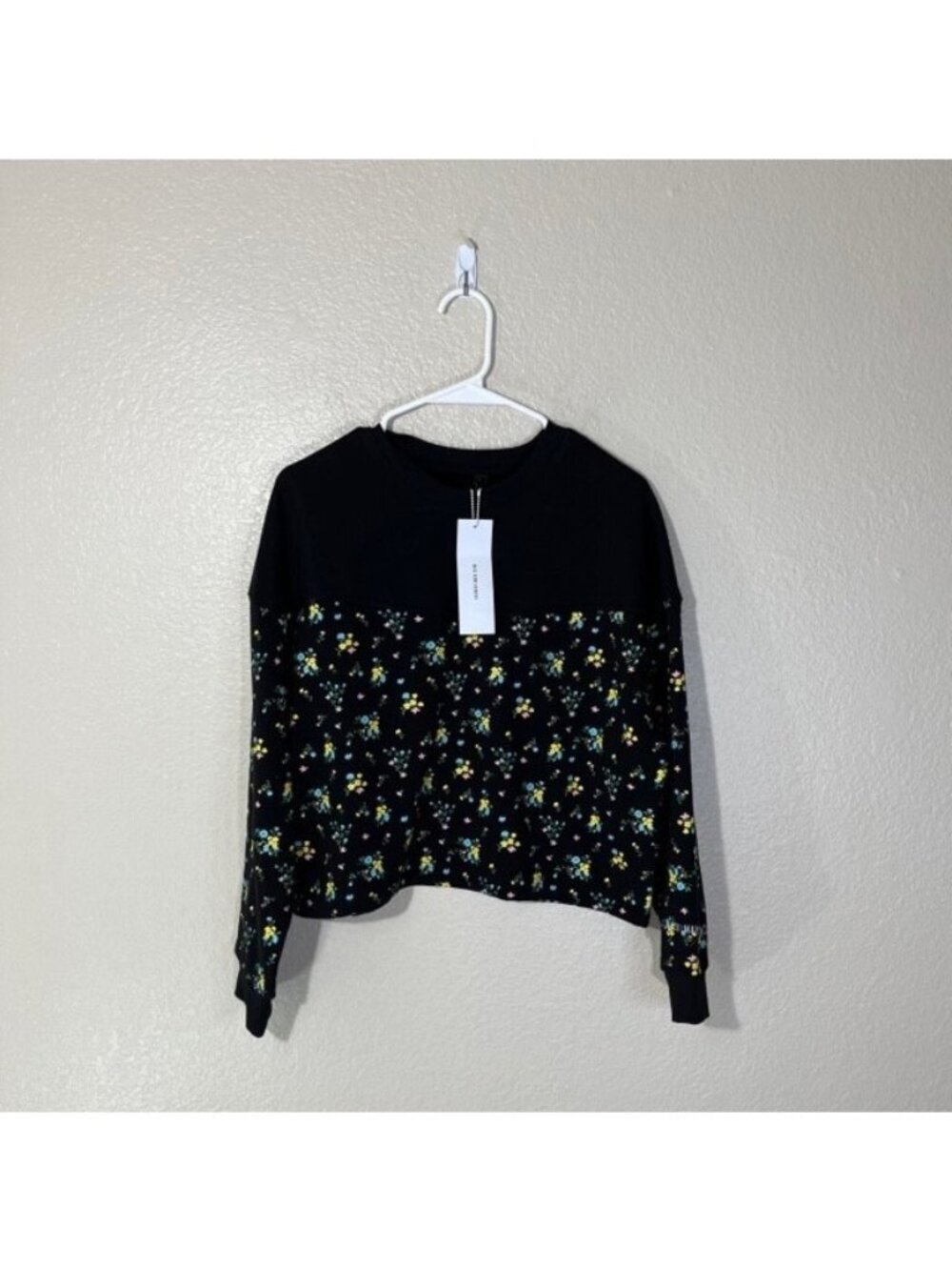 Adam Selman Sport Sweatshirt Womens Medium Pullover Black Yellow Blue Floral NEW